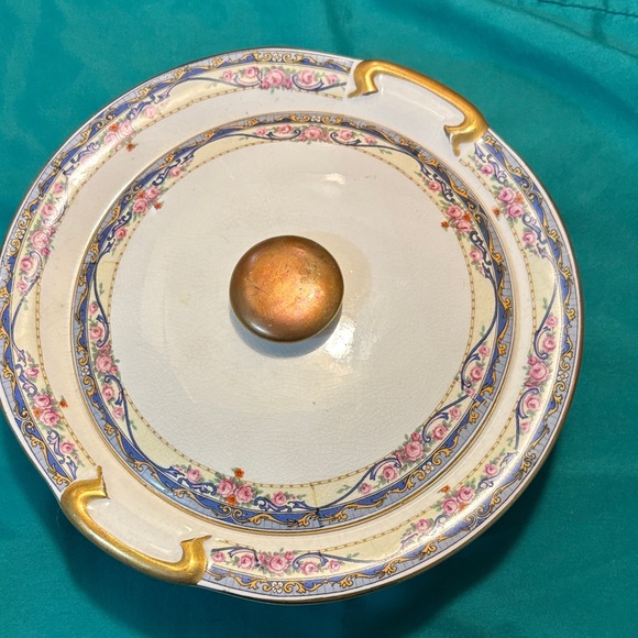 west end pottery Other - Vintage Floral Bowl with Lid: West End Pottery Gold Accent Decor
